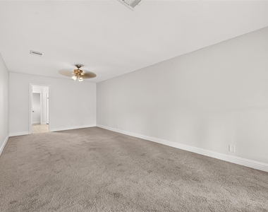 509 Southern Oaks Drive - Photo Thumbnail 14
