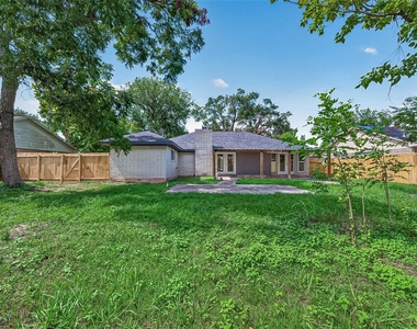 509 Southern Oaks Drive - Photo Thumbnail 24