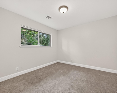 509 Southern Oaks Drive - Photo Thumbnail 19