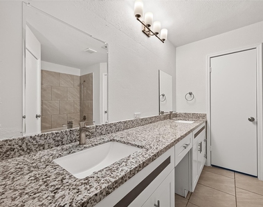 509 Southern Oaks Drive - Photo Thumbnail 16