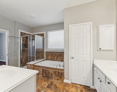3122 Schumann Oaks Drive - Photo Thumbnail 20