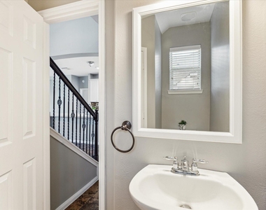3122 Schumann Oaks Drive - Photo Thumbnail 16