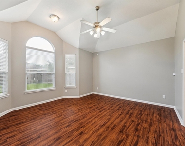 3122 Schumann Oaks Drive - Photo Thumbnail 17