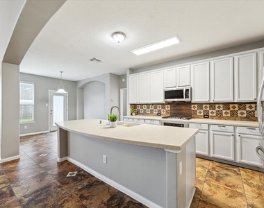 3122 Schumann Oaks Drive - Photo Thumbnail 14