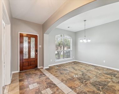 3122 Schumann Oaks Drive - Photo Thumbnail 2