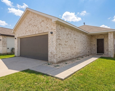 25847 Hickory Pecan Trail - Photo Thumbnail 3