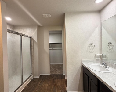 5222 Greenwood Summit Trail - Photo Thumbnail 15
