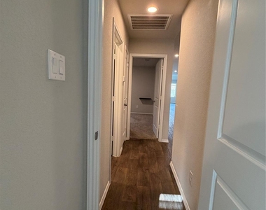 5222 Greenwood Summit Trail - Photo Thumbnail 35