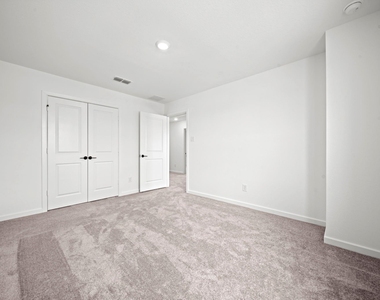 21643 Lampeter River Lane - Photo Thumbnail 23
