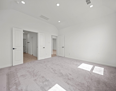 21643 Lampeter River Lane - Photo Thumbnail 13