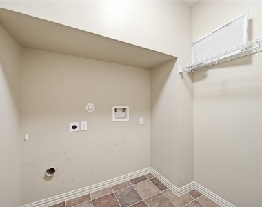 14403 N Coles Crossing Drive - Photo Thumbnail 30