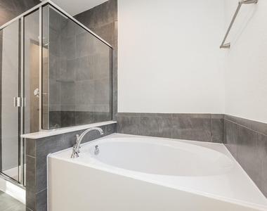 4802 Seabourne Landing Drive - Photo Thumbnail 19