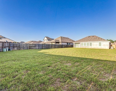 4802 Seabourne Landing Drive - Photo Thumbnail 28