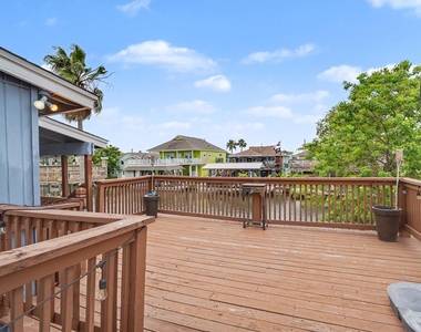 370 Ling Street - Photo Thumbnail 13