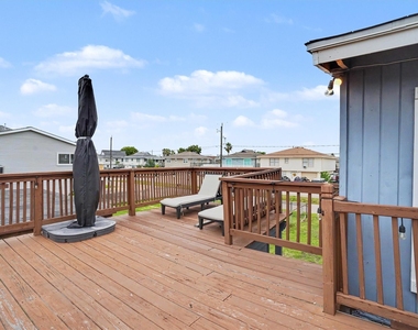 370 Ling Street - Photo Thumbnail 12