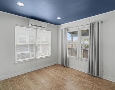 370 Ling Street - Photo Thumbnail 7