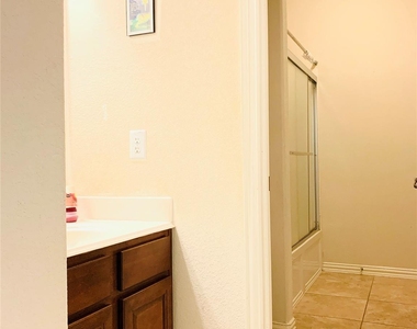 20818 S Blue Hyacinth Drive - Photo Thumbnail 12