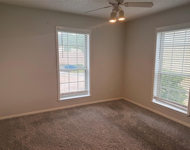2120 El Paseo Street - Photo Thumbnail 14