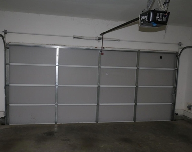 2103 Hadley Street - Photo Thumbnail 16