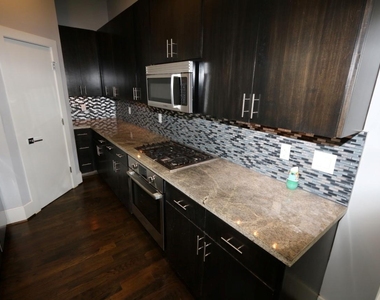 2103 Hadley Street - Photo Thumbnail 7
