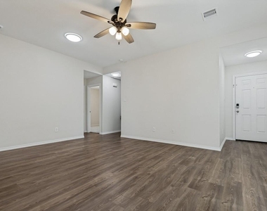 1235 Blue Hazel Court - Photo Thumbnail 7