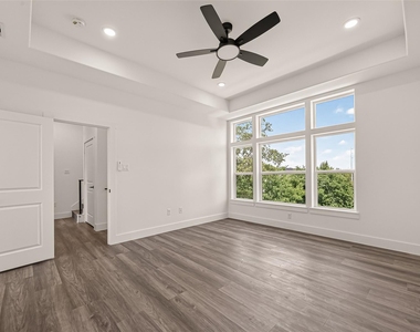 2711 Dennis Street - Photo Thumbnail 26