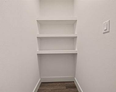 2711 Dennis Street - Photo Thumbnail 34