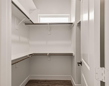2711 Dennis Street - Photo Thumbnail 24