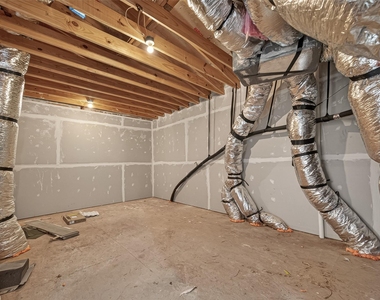 2711 Dennis Street - Photo Thumbnail 35