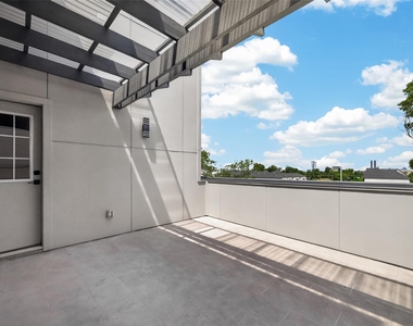 2711 Dennis Street - Photo Thumbnail 36