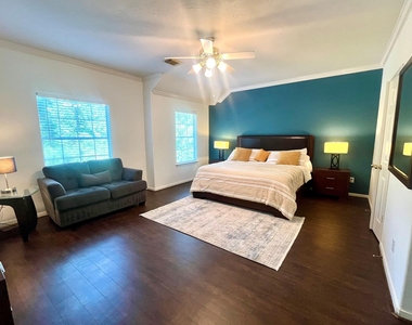 2 Stone Arrow Place - Photo Thumbnail 12