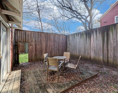1401 Castle Court - Photo Thumbnail 12