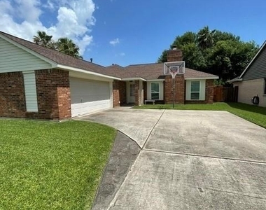 10923 Birch Drive - Photo Thumbnail 1
