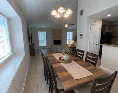 10923 Birch Drive - Photo Thumbnail 3
