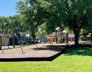 10923 Birch Drive - Photo Thumbnail 19