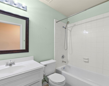 2711 Polk Street - Photo Thumbnail 6