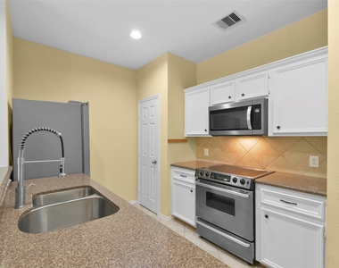 2711 Polk Street - Photo Thumbnail 16