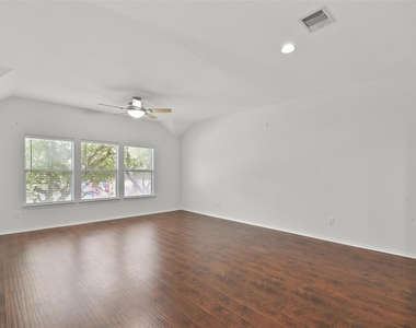 2711 Polk Street - Photo Thumbnail 11