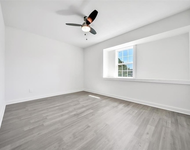 3206 Whitesail Drive - Photo Thumbnail 18