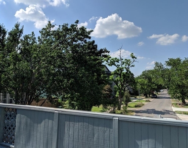 915 Alexander Street - Photo Thumbnail 14
