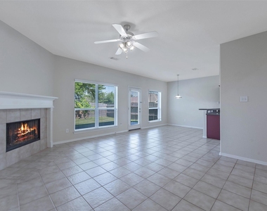 131 Sunset Falls Drive - Photo Thumbnail 7