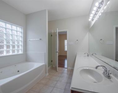 131 Sunset Falls Drive - Photo Thumbnail 21