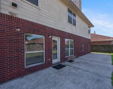 131 Sunset Falls Drive - Photo Thumbnail 35