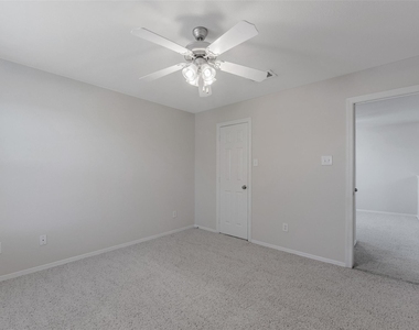 131 Sunset Falls Drive - Photo Thumbnail 30
