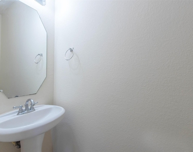 131 Sunset Falls Drive - Photo Thumbnail 23