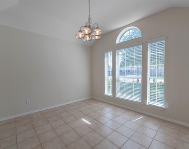 131 Sunset Falls Drive - Photo Thumbnail 4