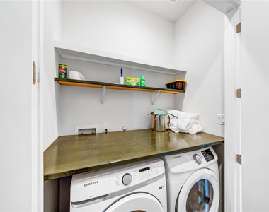 2315 Eagle Street - Photo Thumbnail 12