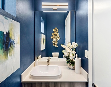2315 Eagle Street - Photo Thumbnail 6