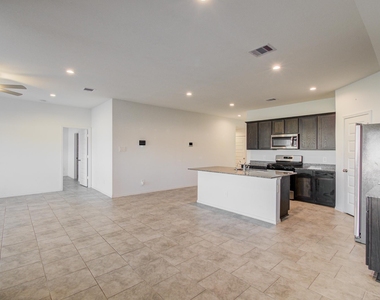 7527 Cynomys Court - Photo Thumbnail 15