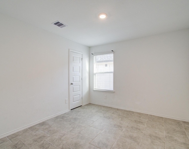 7527 Cynomys Court - Photo Thumbnail 9